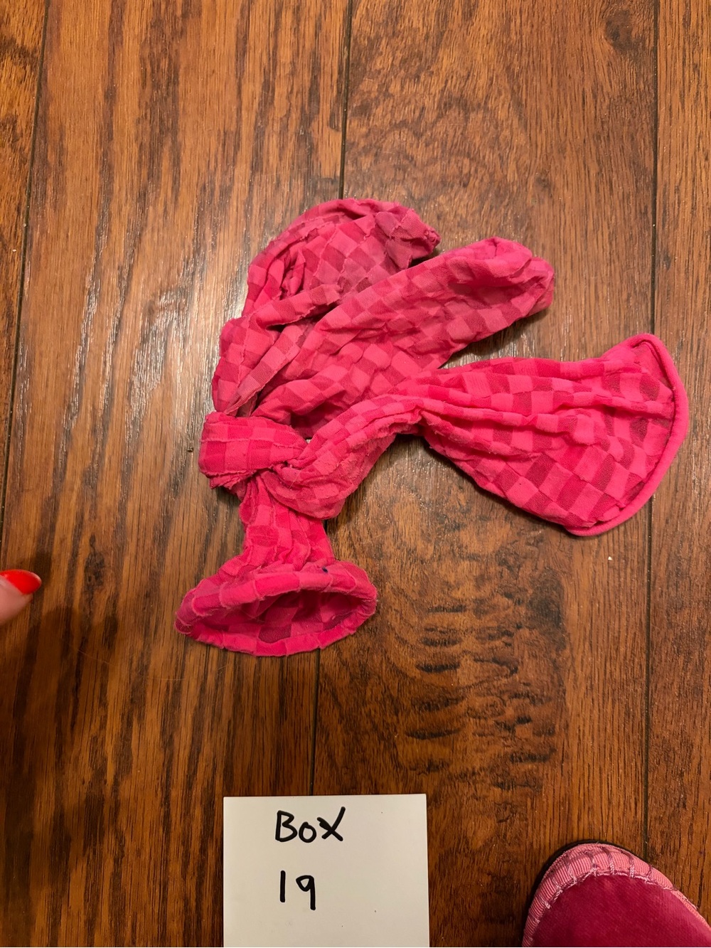 Pink Checker Textured socks - Picture 2 of 2